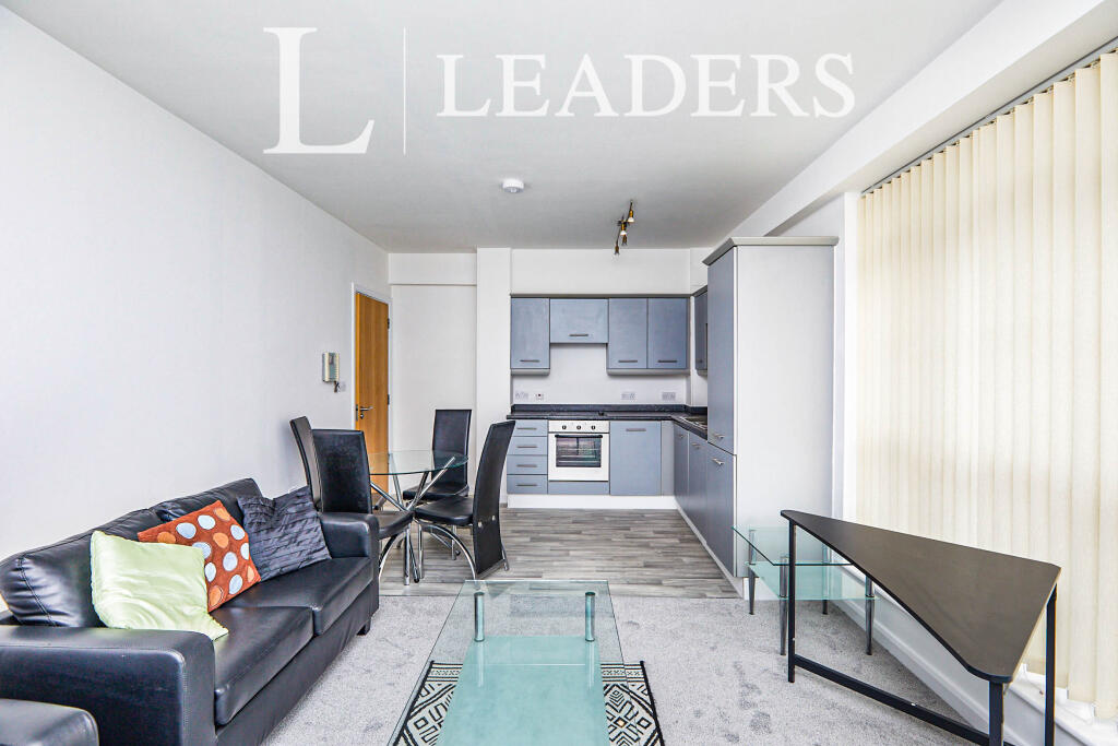 Apartment in Derby - View 5