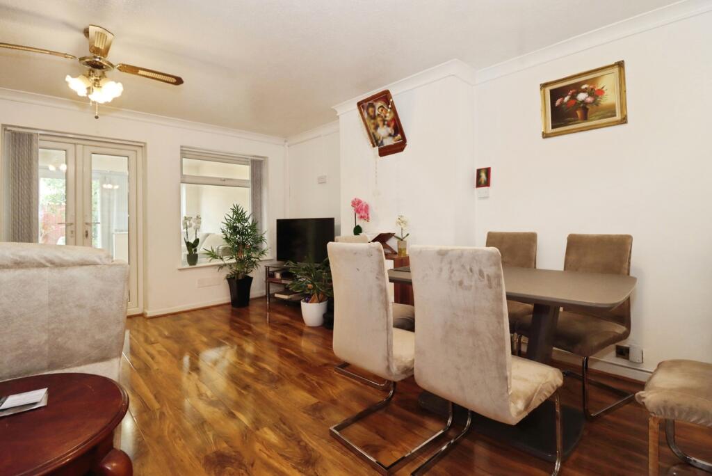House in Bristol, Manor Farm, Horfield - More