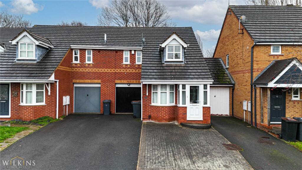 Main image of property: Penshurst Way, Nuneaton, Warwickshire, CV11