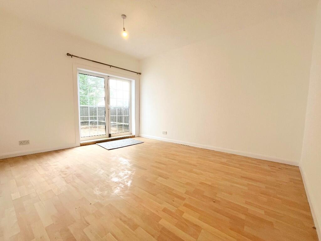 Main image of property: London Road, Leigh-On-Sea, Essex, SS9