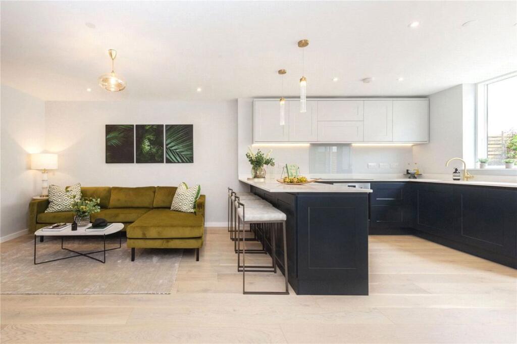 House in London - View 5