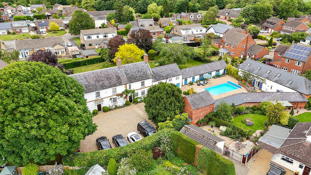 Main image of property: 9 Swinnertons Lane, Yelvertoft, Northampton Northamptonshire NN6 6LS