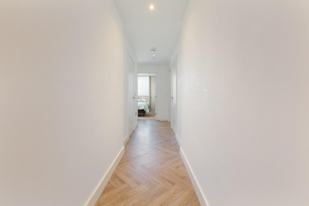 Main image of property: Anaconda cut, 100 Greengate, M3 