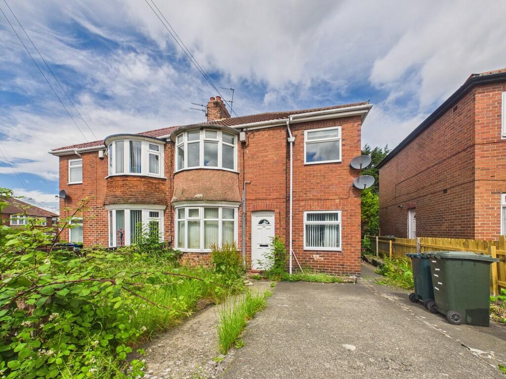 2-bed flat on 58 Howdene Road, £35,000