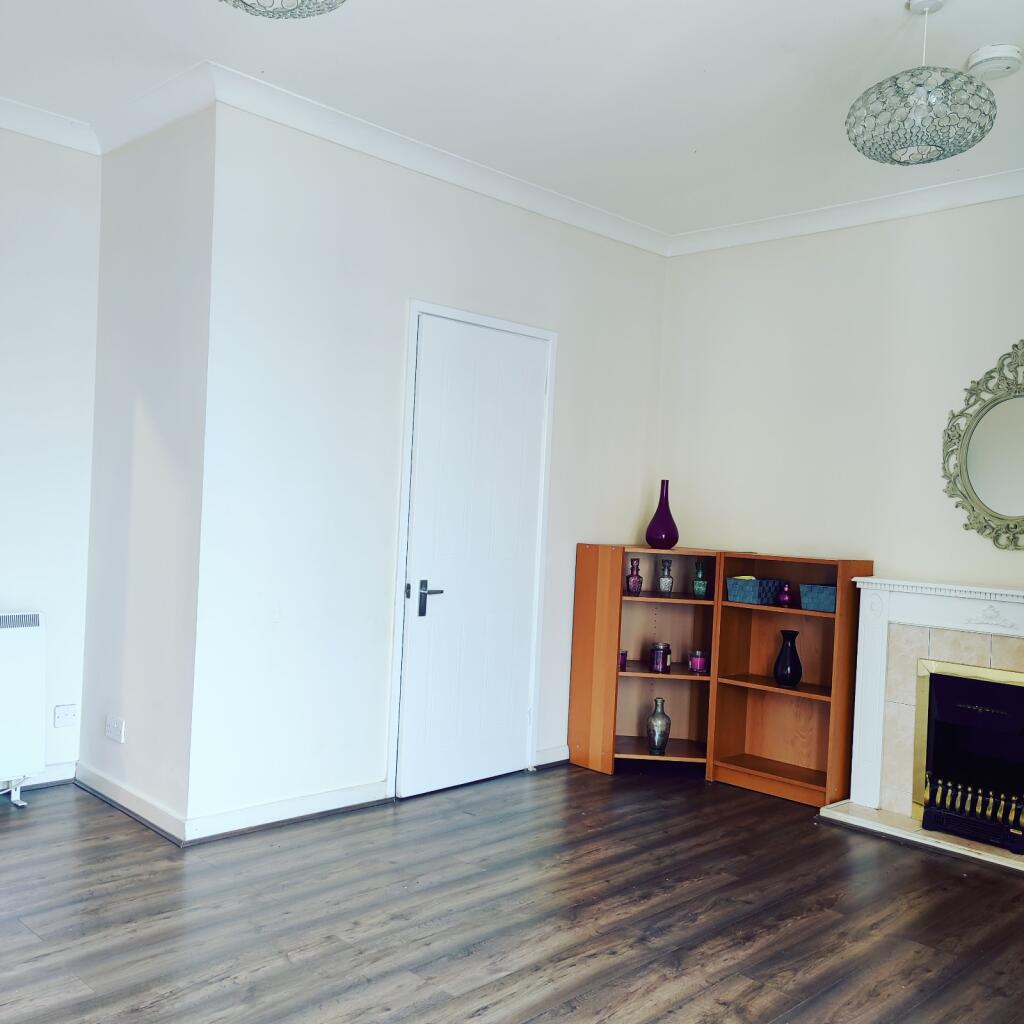 Main image of property: High Street, Hounslow