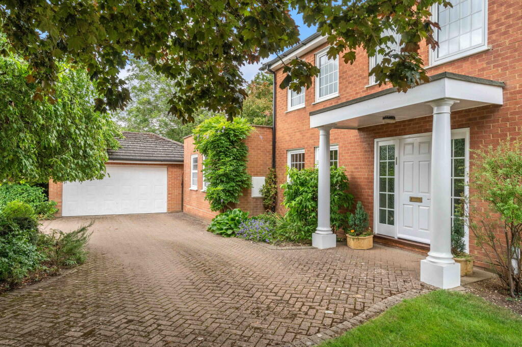 Royal Oak Close, Chipping, Buntingford, SG9 0PF photo 4