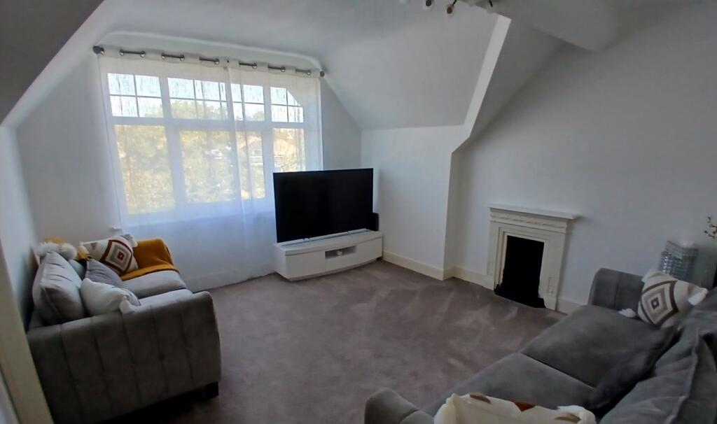 Apartment in Leicester - View 3