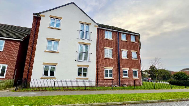 2-bed flat on Pintail Close, Scunthorpe, £89,950