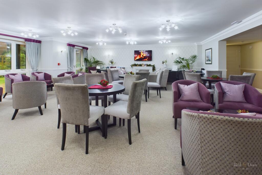 Allingham Lodge, Southfields Road photo 2