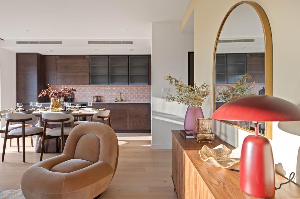 Apartment in London - More