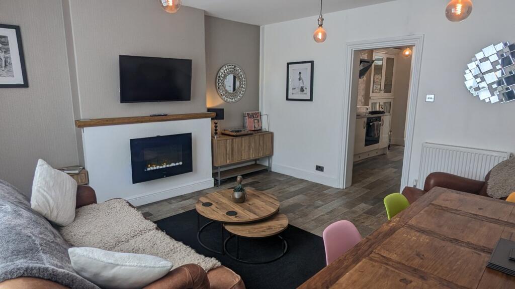 Apartment in Wells, Somerset - View 2