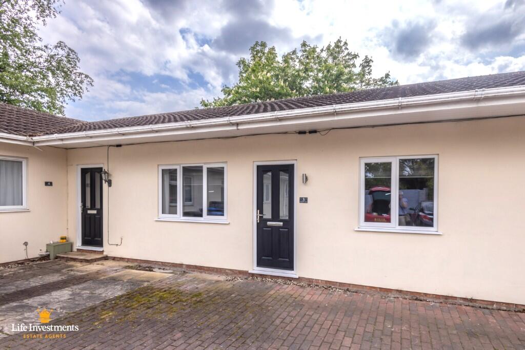 Main image of property: Caldecott Street, Rugby, Warwickshire, CV21