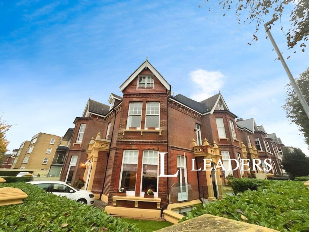 Apartment in Brighton - View 3