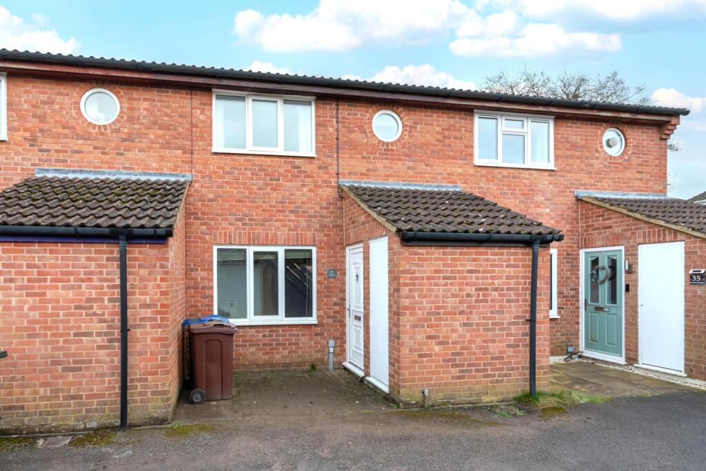 Main image of property: Wensum Crescent, Bicester, Oxfordshire, OX26