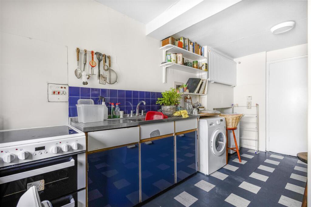 House in Takeley, Takeley Park - View 5