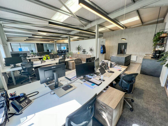 First Floor Suite, 1c Balderton Court