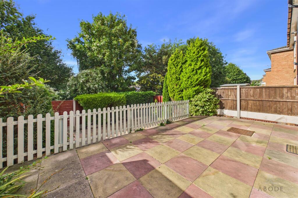 House in Dudley, Oldswinford - View 2