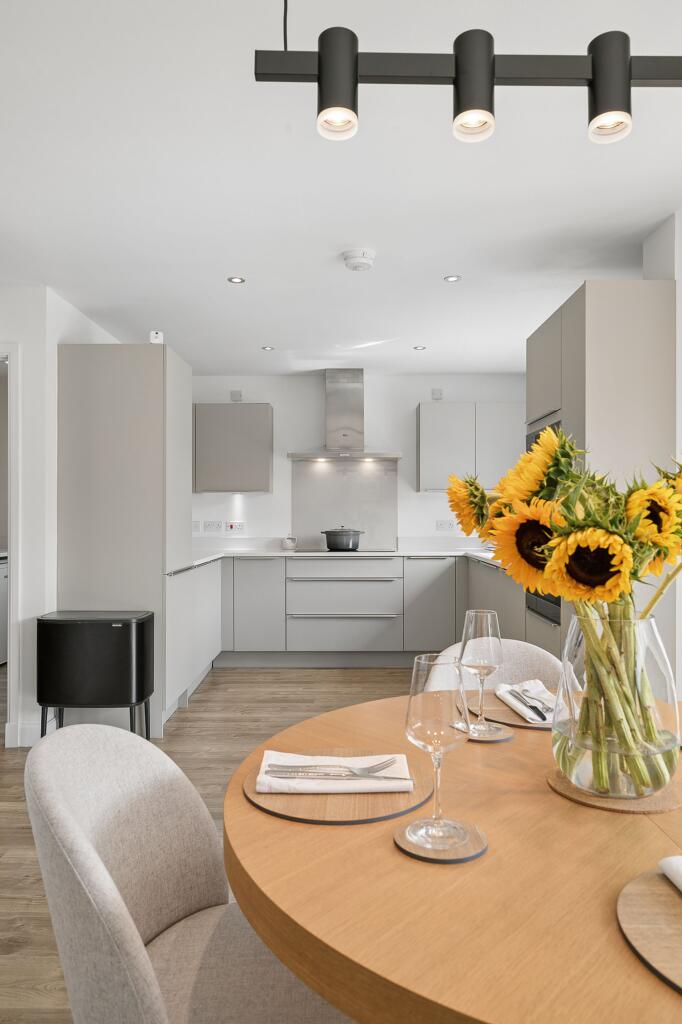 House in East Calder, Calderwood - More
