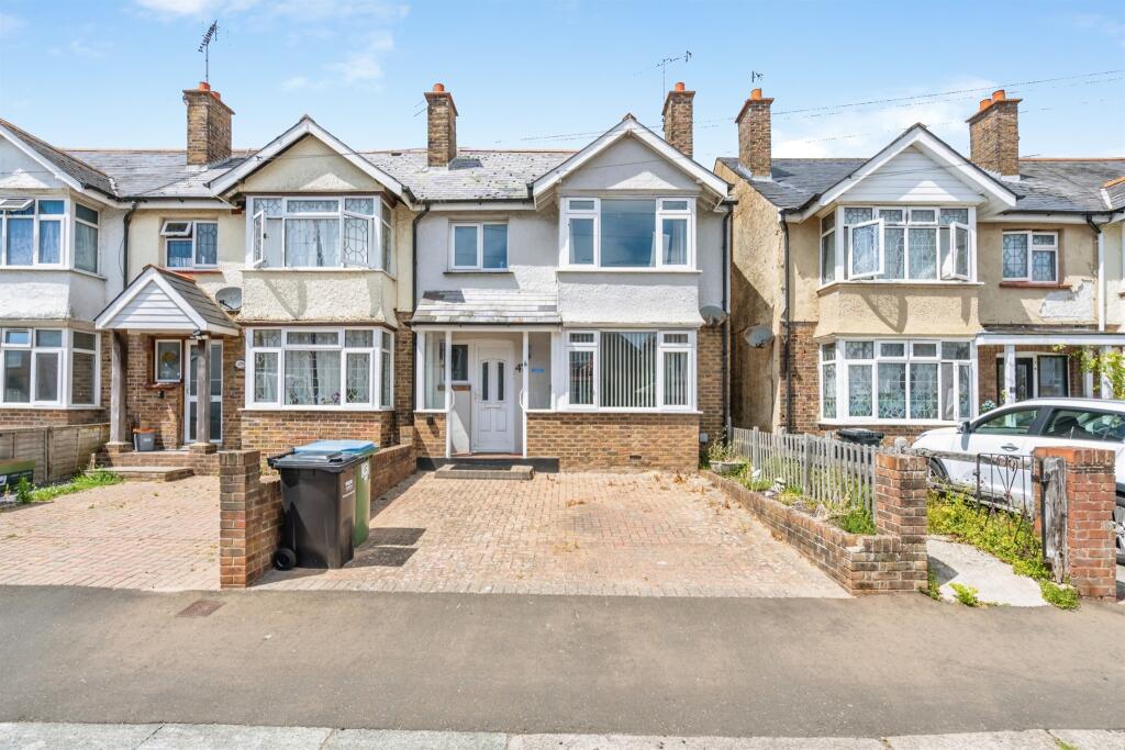 3 bedroom semi-detached house for sale in Havelock Road, Bognor Regis on Rightmove