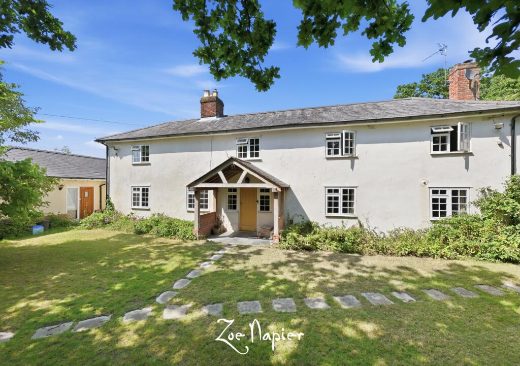 Main image of property: Leavenheath