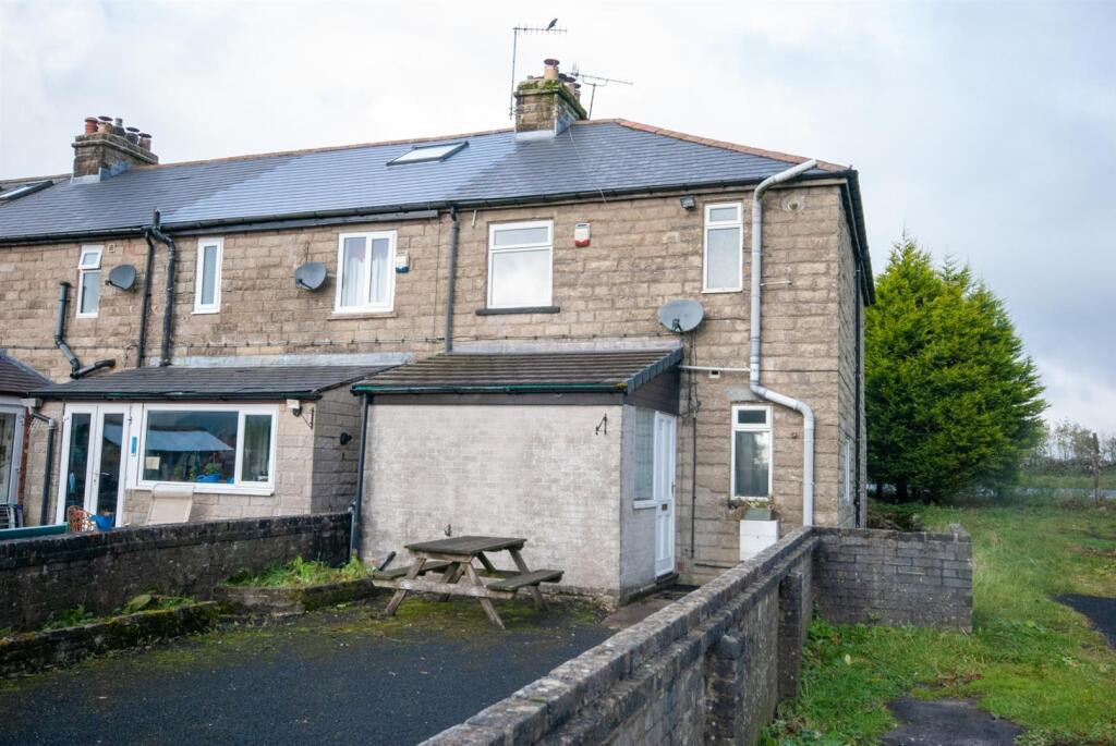 Main image of property: New Cottages, Grinlow Road, Buxton