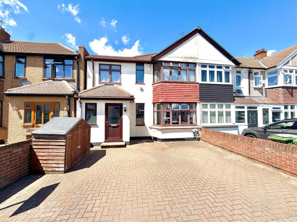 Main image of property: Murchison Avenue, Bexley, DA5 3LN