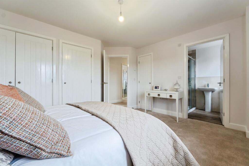 House in Ipswich - View 4