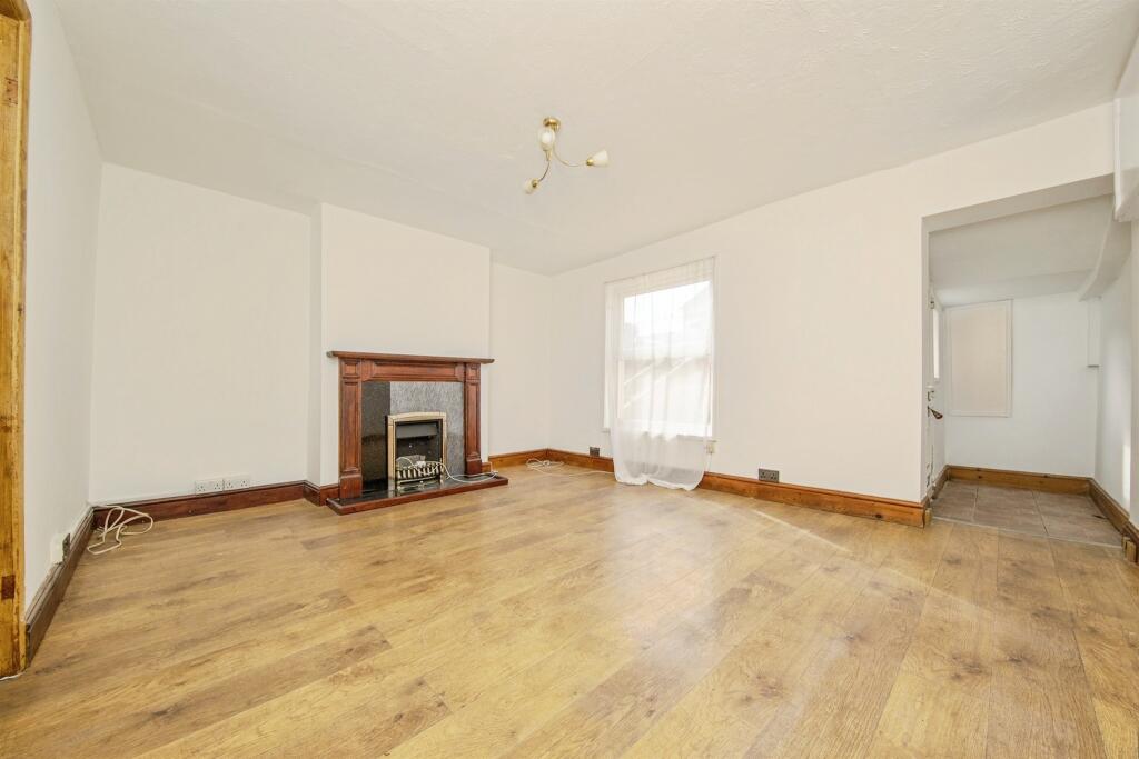 House in Harwich, Upper Dovercourt - View 2