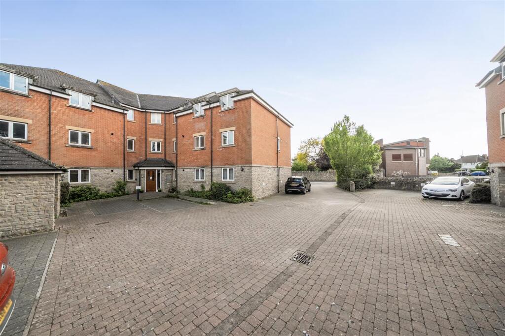 Main image of property: Culvers Road, Keynsham, Bristol