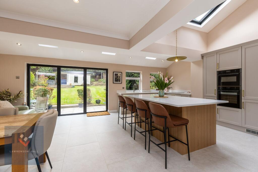 House in Frodsham, Netherton - View 4