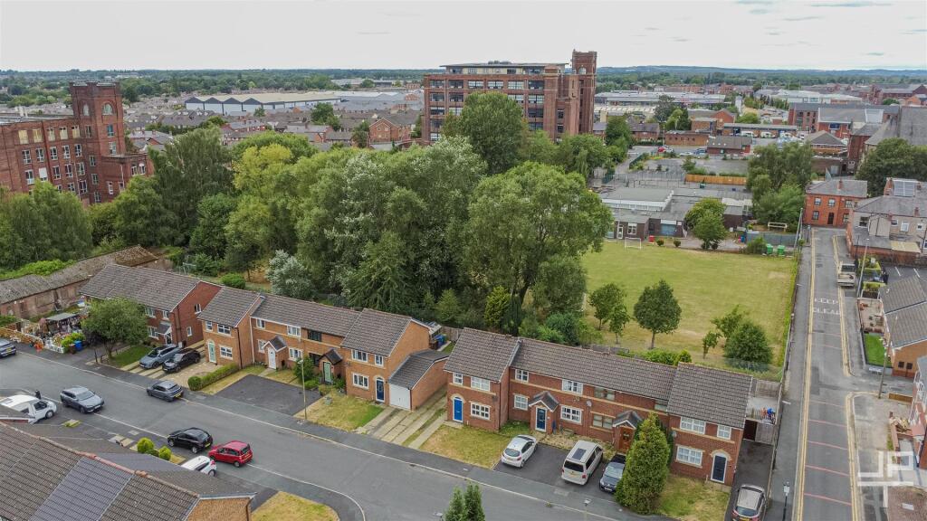 House in Wigan - More