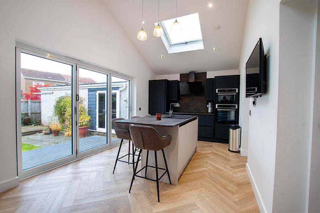 House in Clackmannan, Helensfield - View 5