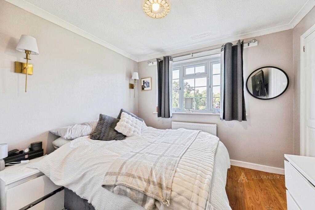 House in Buckingham, Buckinghamshire - View 5