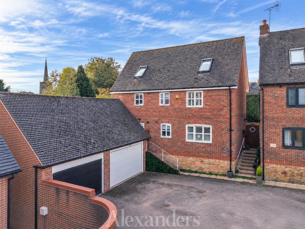 Main image of property: Duck Lake, Appleby Magna