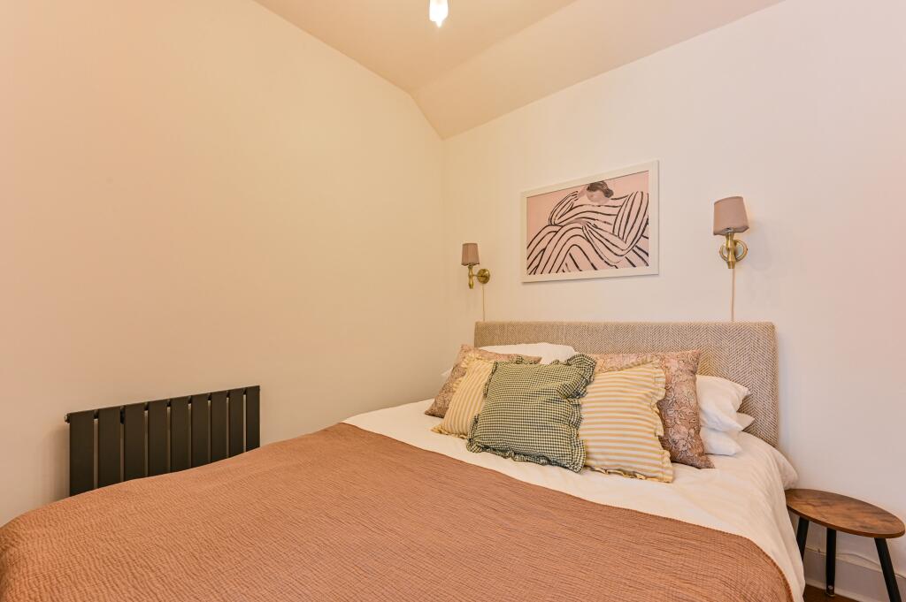 Apartment in London, Shepherd's Bush - More
