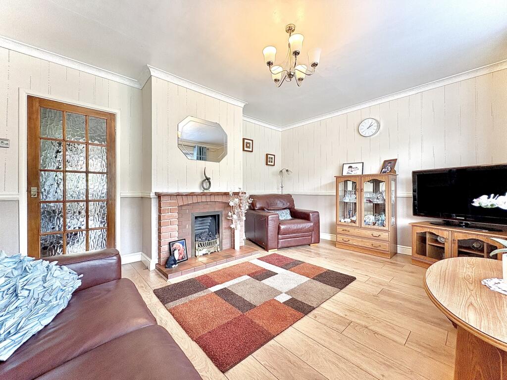 House in Wolverhampton, West Midlands - View 4