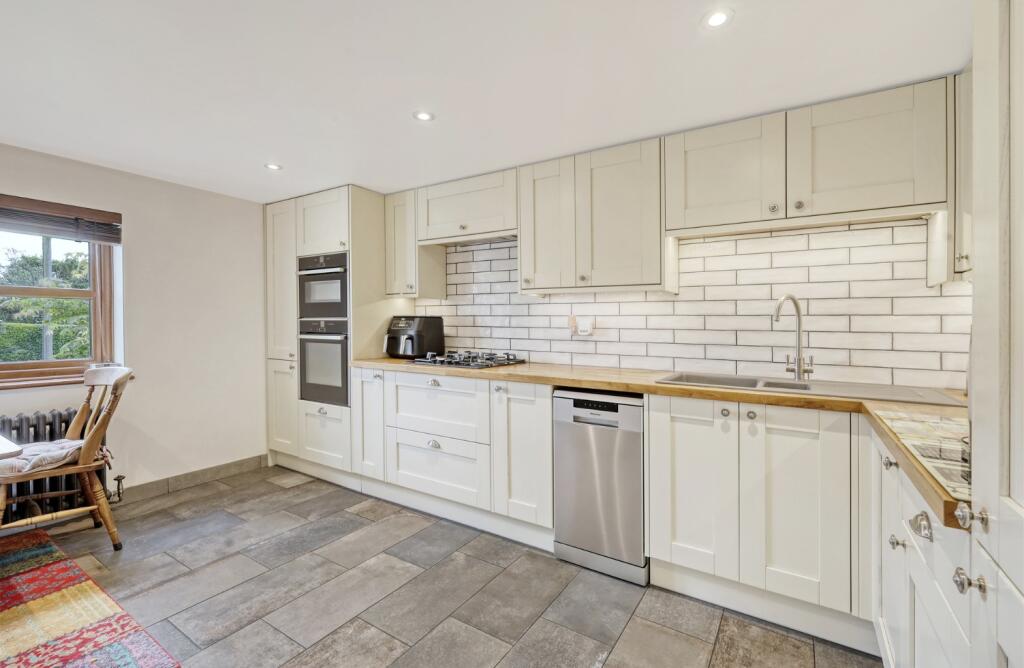 House in Chelmsford - View 3