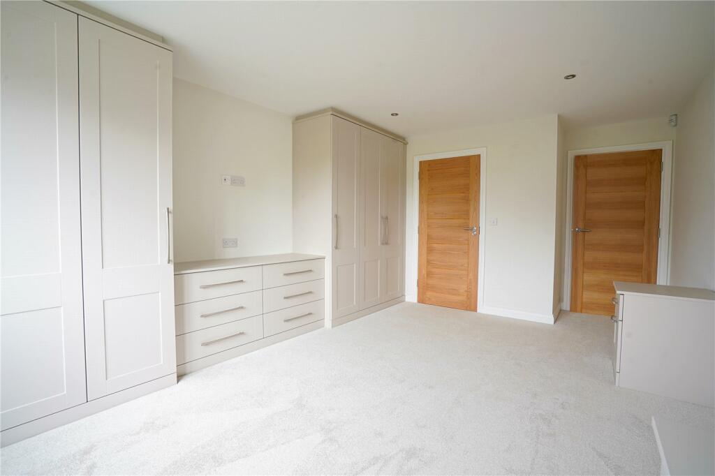 Apartment in Rotherham, Wickersley - View 6