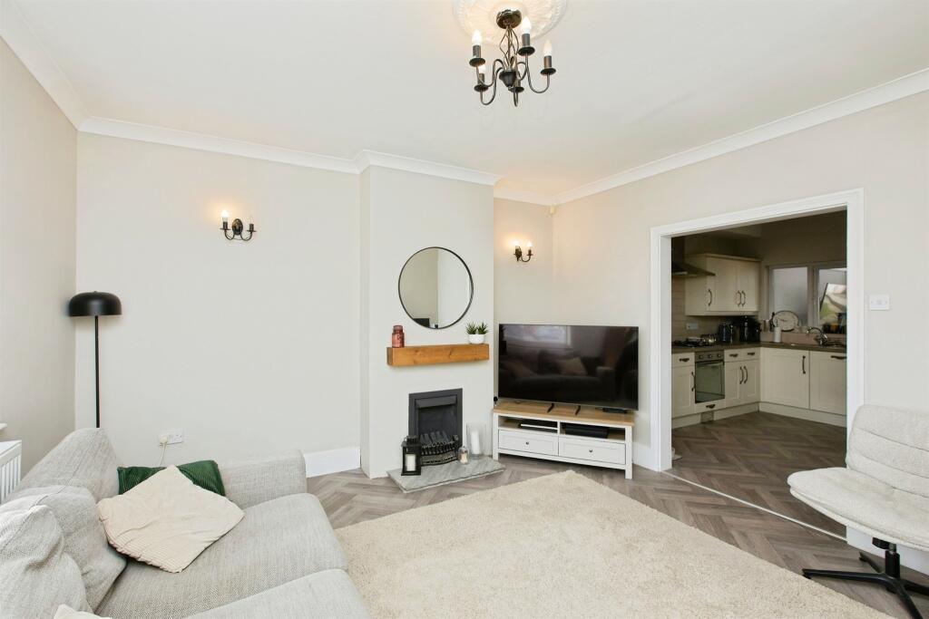 House in Derby, New Zealand, Mackworth Estate - View 4