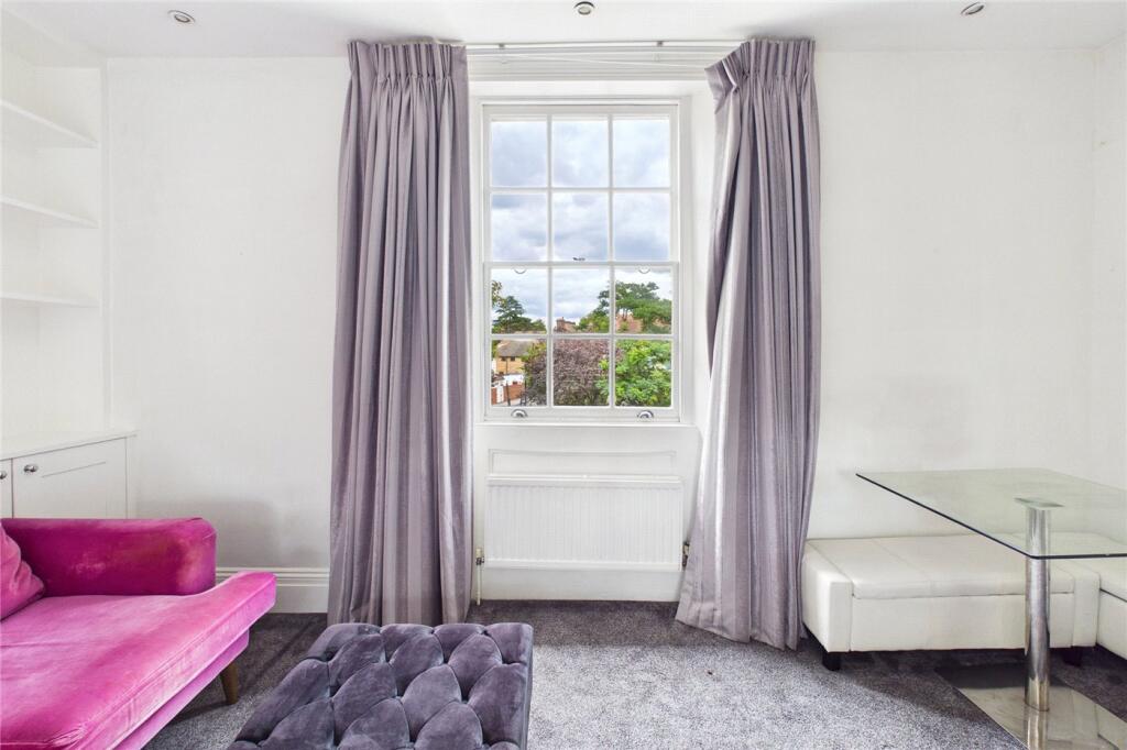 Apartment in London - More