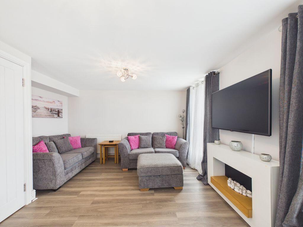 Apartment in Hayle, Copperhouse - View 4