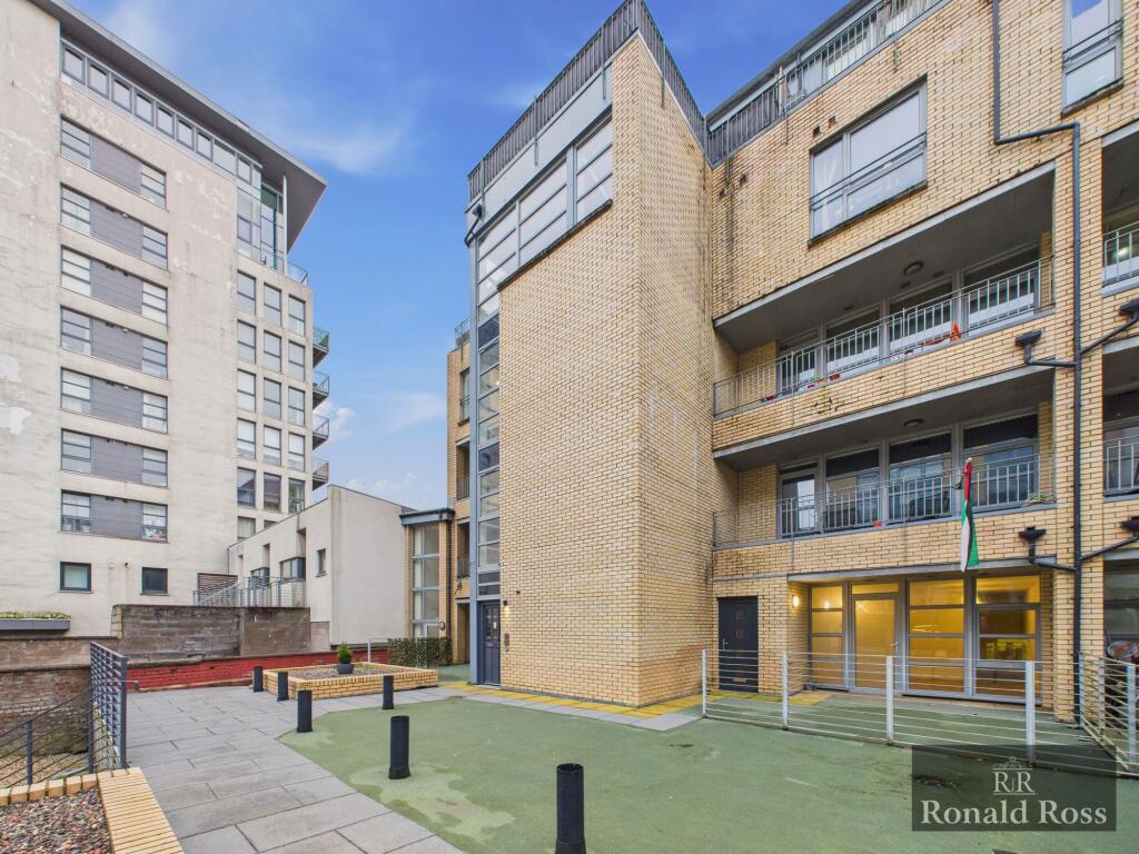 Main image of property: Barrland Street, Glasgow, G41