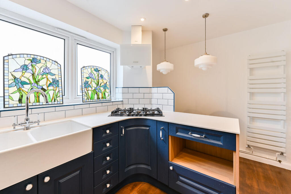Apartment in London - View 3