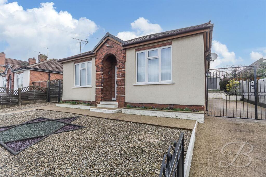 2-bed bungalow on Budby Avenue, Mansfield, £250,000