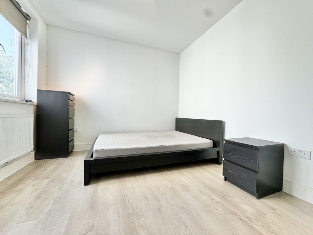 Apartment in London - View 3