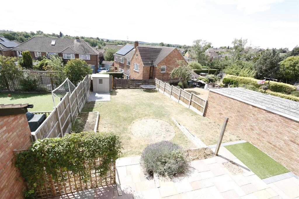 House in Stevenage - More