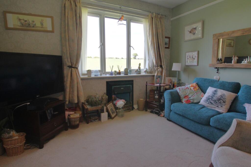 East Meon Road, Clanfield photo 3