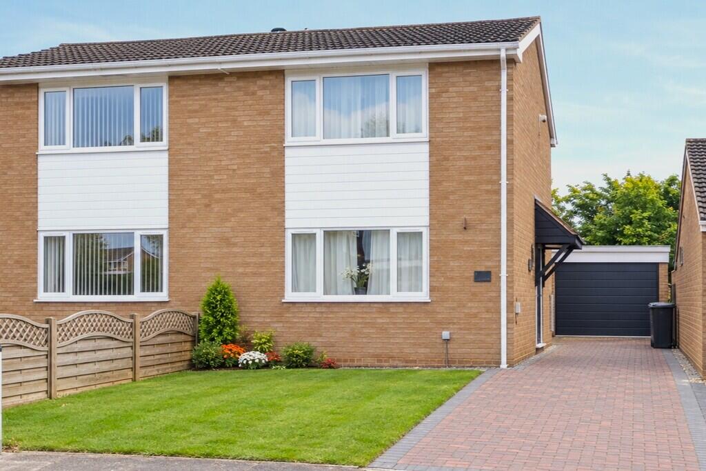 Main image of property: Woolfield, Sandy