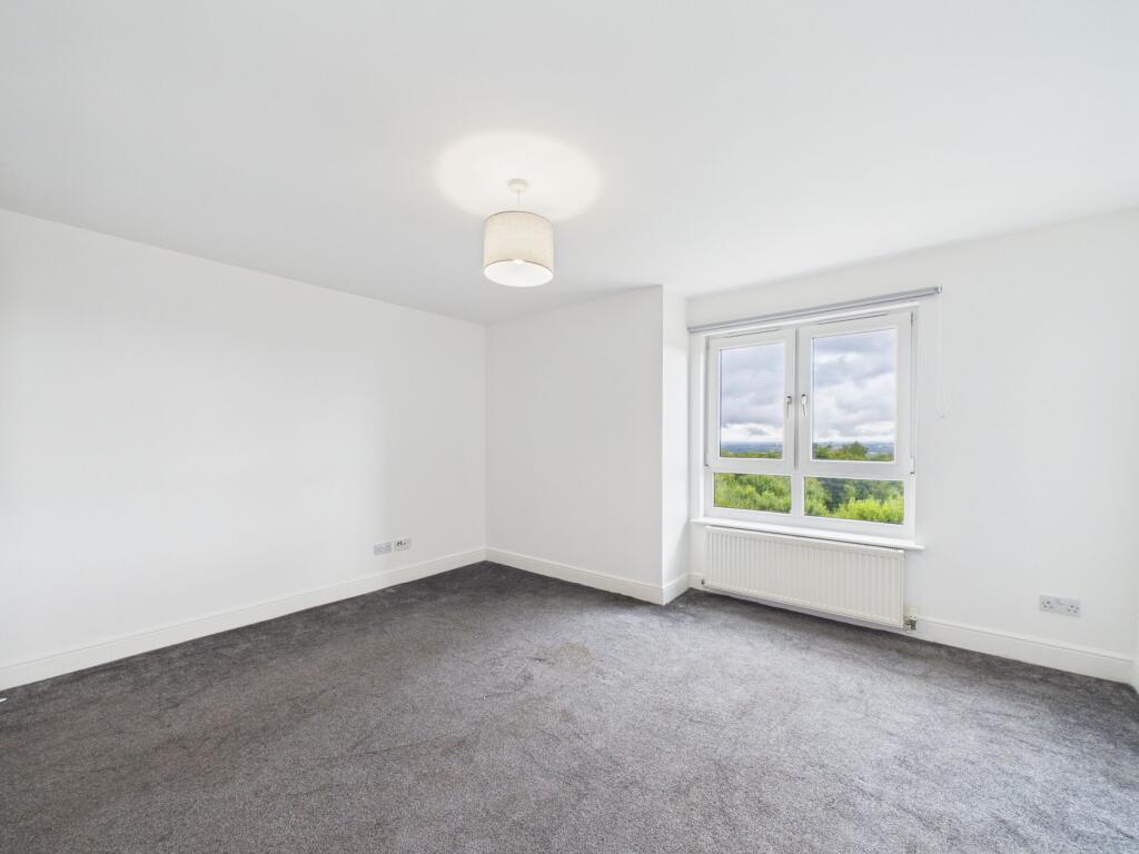 Apartment in Motherwell, South Lanarkshire - View 3