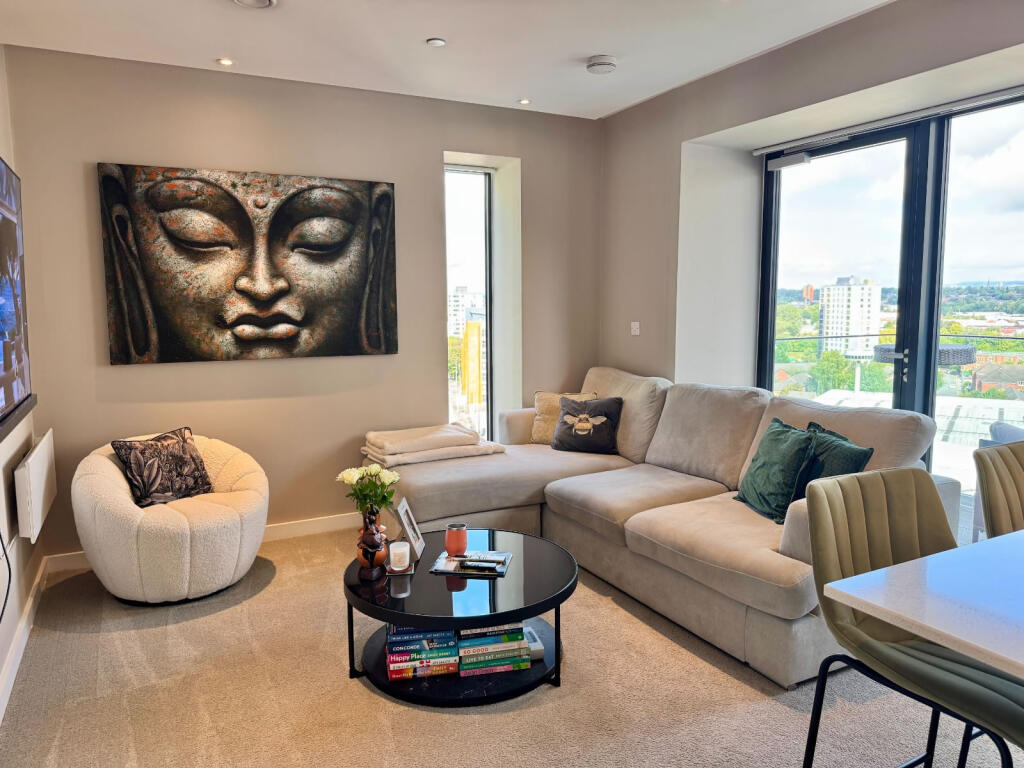 Apartment in Manchester - View 2